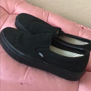 VANS BLACK SLIP ONS